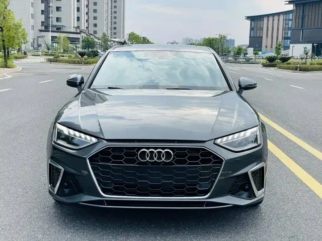 Audi A4L — Фото автомобиля 2