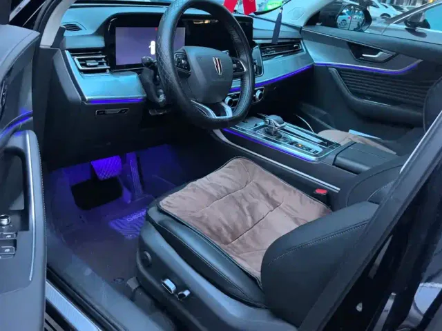Hongqi HS5 — Фото автомобиля 9