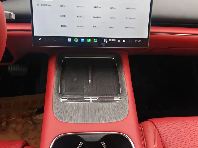 Xiaomi SU7 — Фото автомобиля 17
