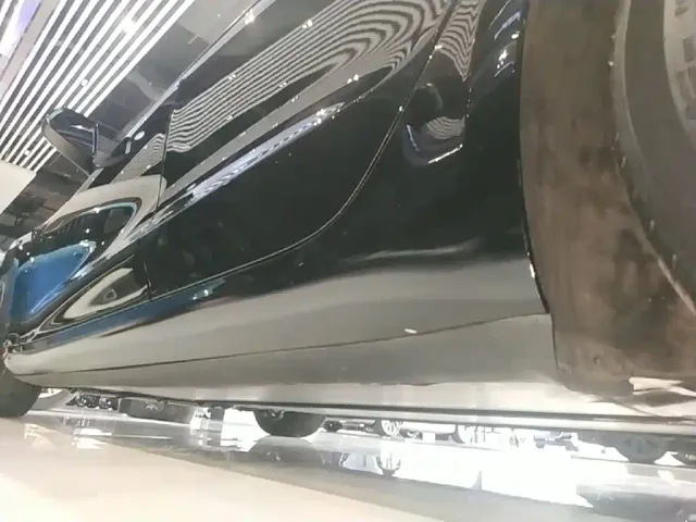 Tesla Model 3 — Фото автомобиля 21