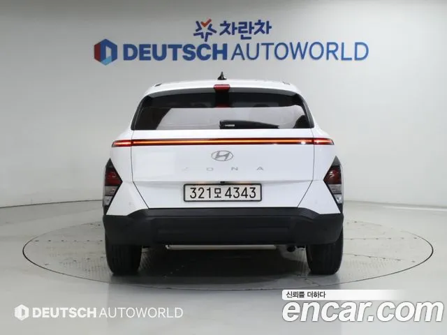 Hyundai Kona — Фото автомобиля 4