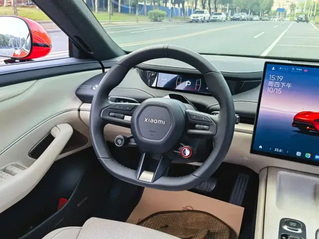 Xiaomi SU7 — Фото автомобиля 11