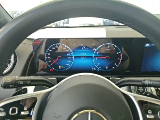 Mercedes-Benz GLB-Class — Фото автомобиля 11