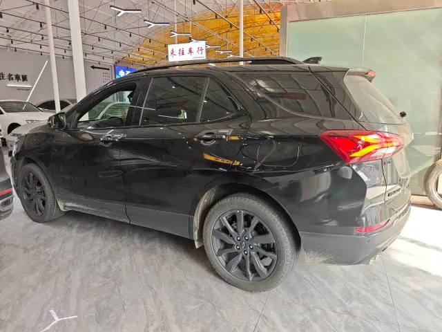 Chevrolet Equinox — Фото автомобиля 4