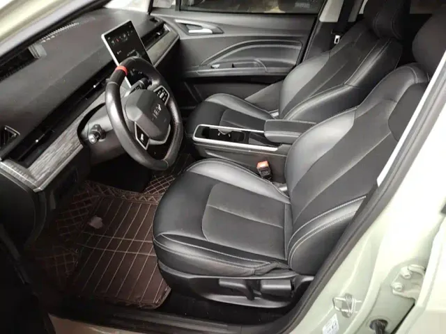Nezha Auto Nezha V 2022 Trend 400 Lite — Фото автомобиля 14