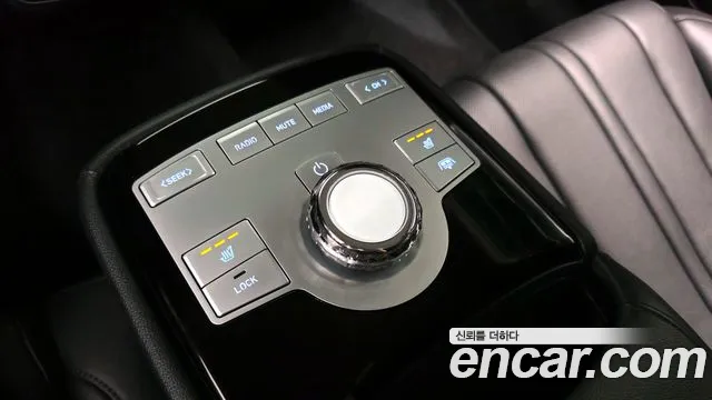 Genesis G80 Бензин 2.5 турбо AWD — Фото автомобиля 27