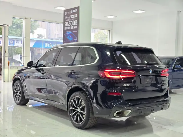 BMW X5 — Фото автомобиля 15
