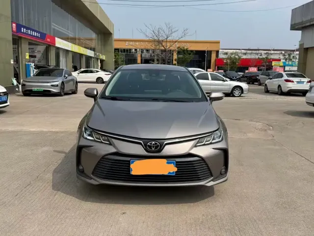 Toyota Corolla — Фото автомобиля 2