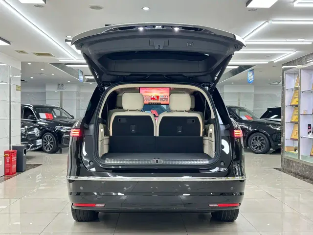 Nio ES8 — Фото автомобиля 7