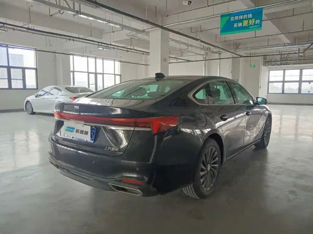 Buick LaCrosse — Фото автомобиля 6