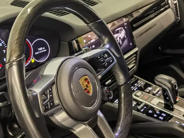 Porsche Cayenne 2022 Cayenne 3.0T Platinum Edition — Фото автомобиля 3