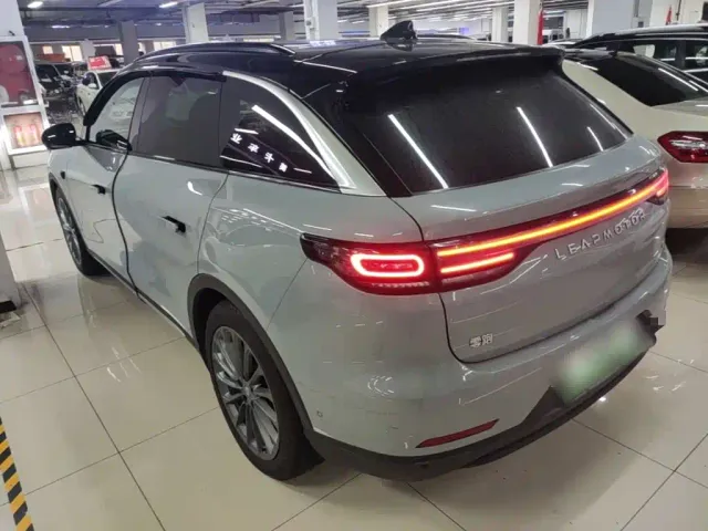 Leapmotor C11 — Фото автомобиля 4