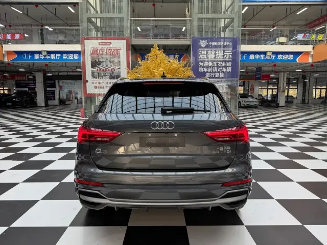 Audi Q3 — Фото автомобиля 5