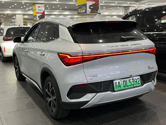 BYD Yuan PLUS — Фото автомобиля 6