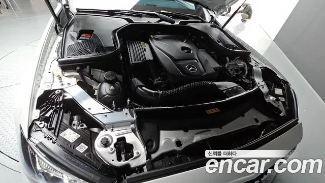 Mercedes-Benz E-Class — Фото автомобиля 6