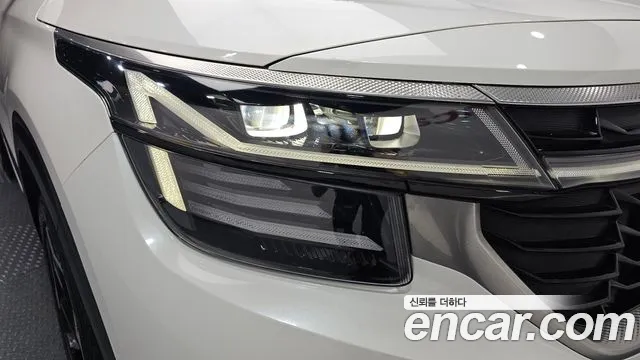 Kia Seltos New — Фото автомобиля 7