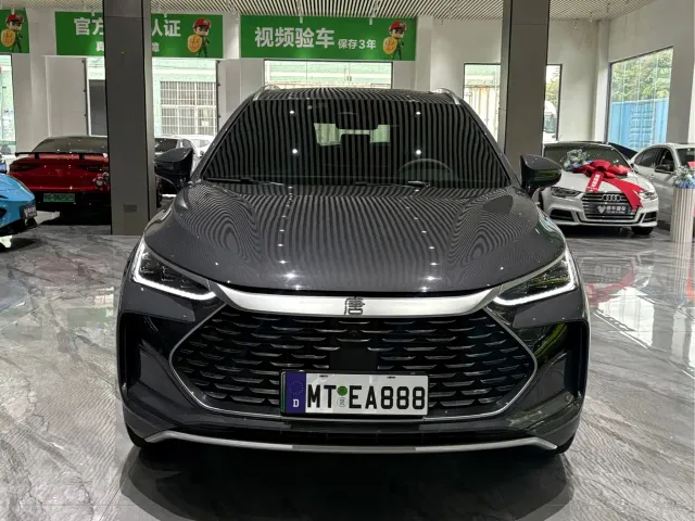 BYD Tang — Фото автомобиля 2