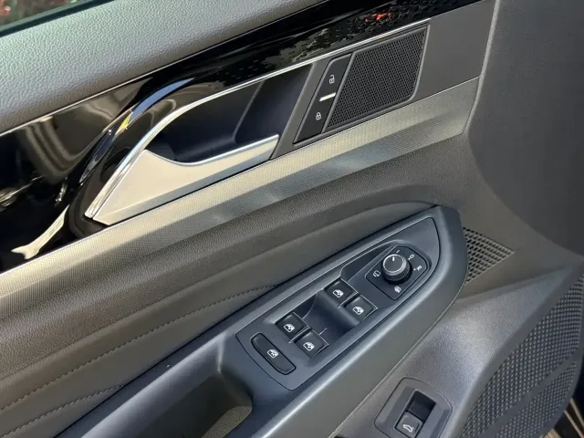 Volkswagen Passat — Фото автомобиля 18