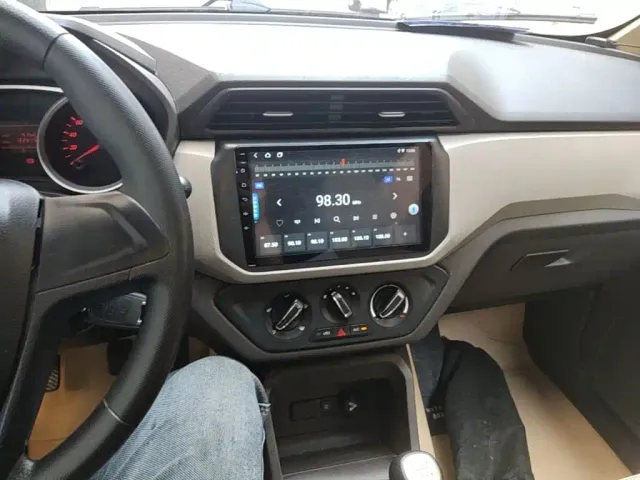 Wuling Hongguang — Фото автомобиля 12