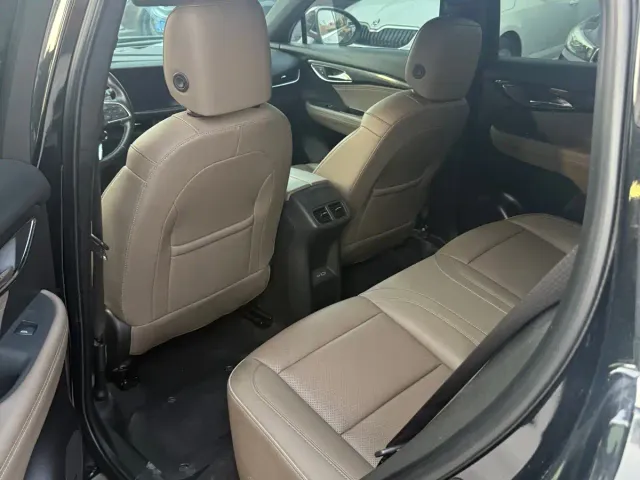 Buick Envision Plus — Фото автомобиля 6