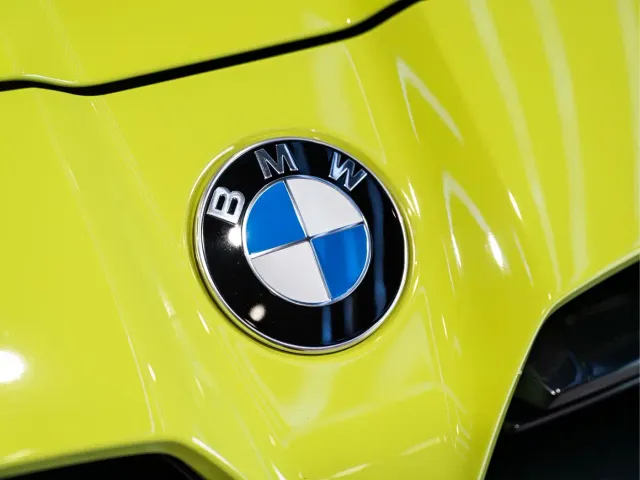 BMW M4 — Фото автомобиля 9