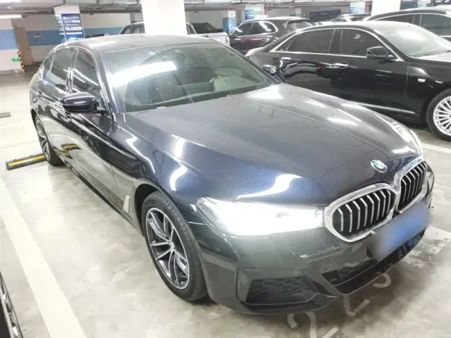 BMW 5 Series — Фото автомобиля 21