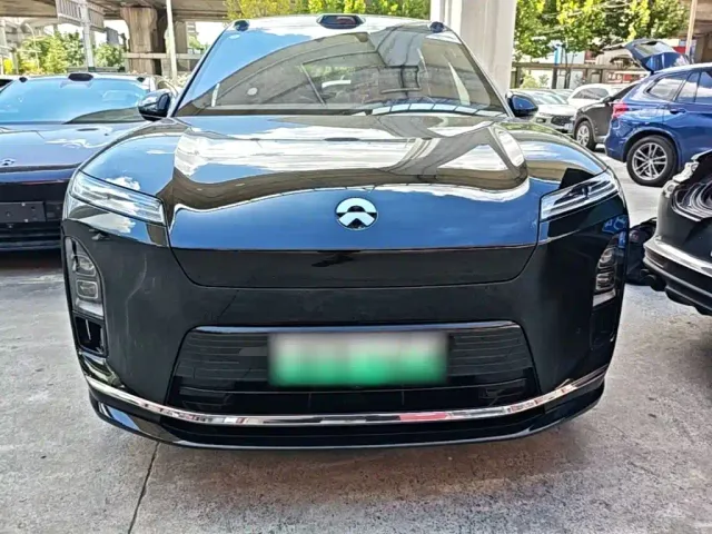 Nio ES8 — Фото автомобиля 2