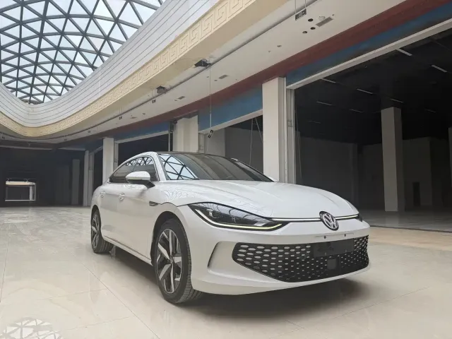 Volkswagen Lamando 2022 Lamando L 280TSI DSG Cool Edition — Фото автомобиля 3