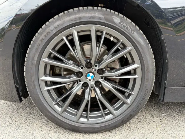BMW 3 Series — Фото автомобиля 12