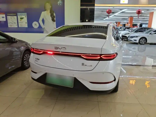 BYD Qin PLUS — Фото автомобиля 6
