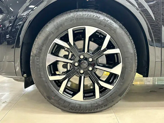 Ford Edge — Фото автомобиля 26
