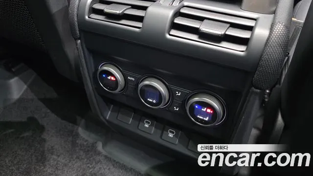 Land Rover Defender Defender (L663) 130 P400 Outbound — Фото автомобиля 17