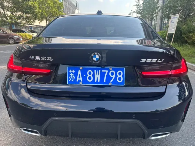 BMW 3 Series — Фото автомобиля 16