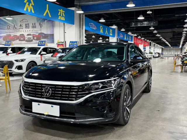 Volkswagen Passat — Фото автомобиля 2