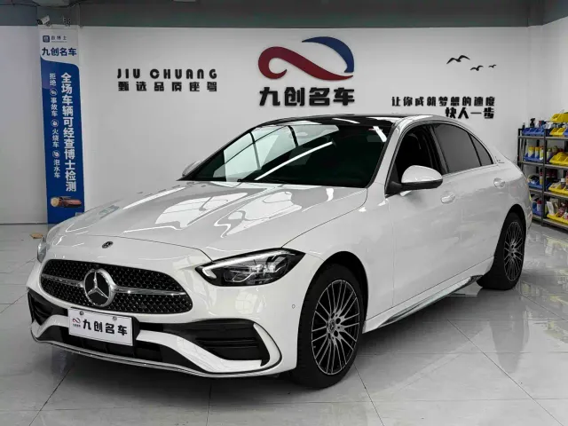 Фотография автомобиля — Mercedes-Benz C-Class