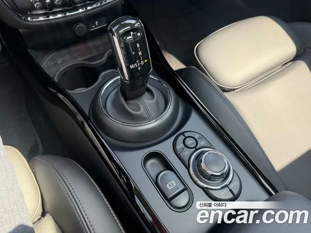 MINI Clubman — Фото автомобиля 9