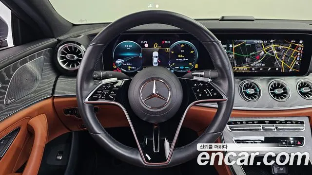 Mercedes-Benz CLS-Class — Фото автомобиля 11