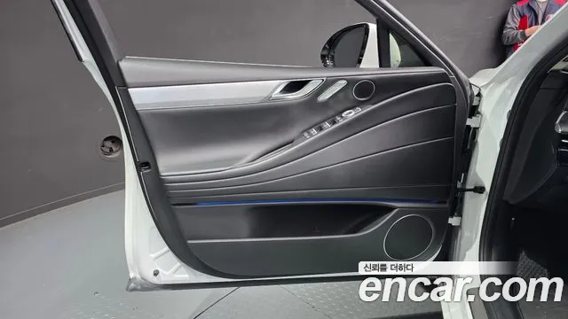 Genesis G80 RG3 — Фото автомобиля 13
