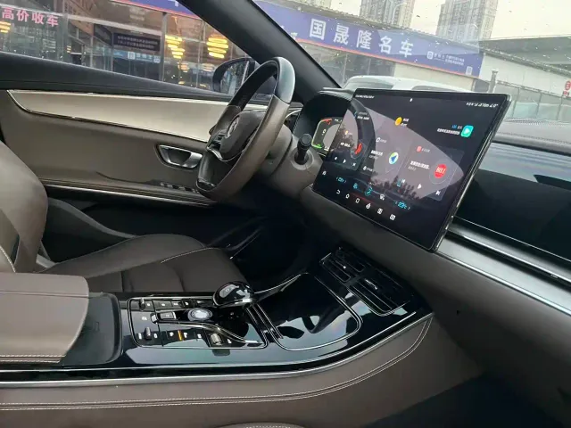 BYD Han — Фото автомобиля 14