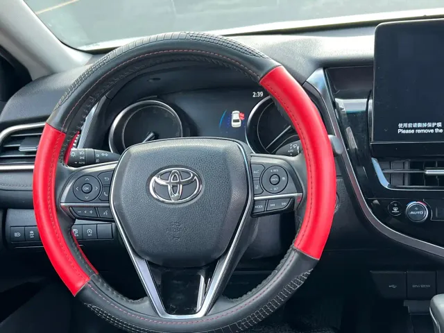 Toyota Camry — Фото автомобиля 9