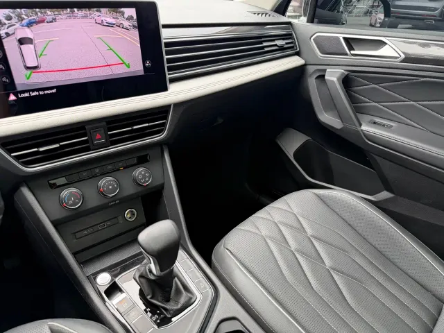 Volkswagen Tiguan L — Фото автомобиля 9