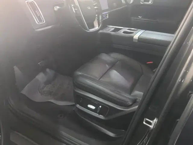 Li Auto L7 — Фото автомобиля 9