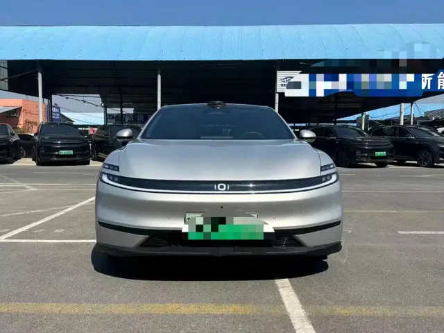 Changan Qiyuan A06 — Фото автомобиля 2