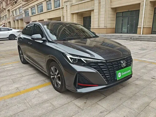 Changan Eado — Фото автомобиля 3