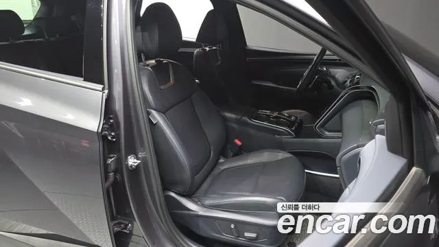Hyundai Tucson Tucson (NX4) Бензин 1.6 турбо 2WD — Фото автомобиля 21