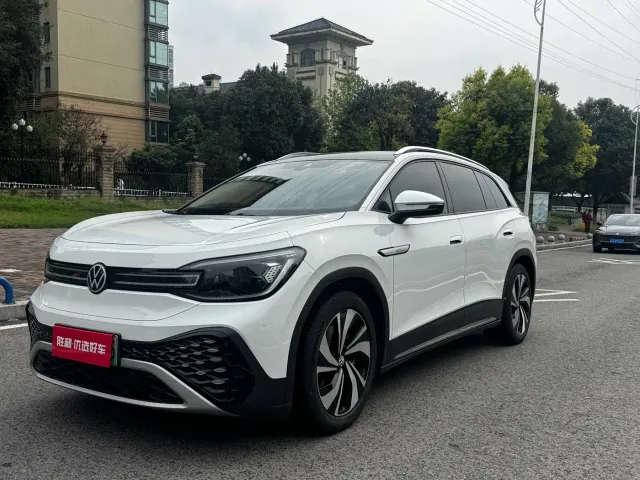 Фотография автомобиля — Volkswagen ID.6 Crozz