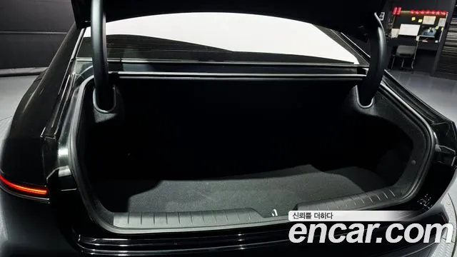 Hyundai Grandeur GN7 — Фото автомобиля 20