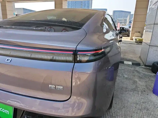 Exeed Exlantix ES 2025 Range Extender Max Urban Assist — Фото автомобиля 7