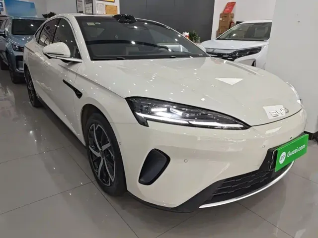 BYD Seal 07 DM-i — Фото автомобиля 21