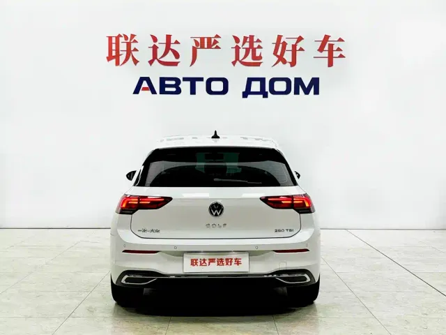 Volkswagen Golf — Фото автомобиля 5